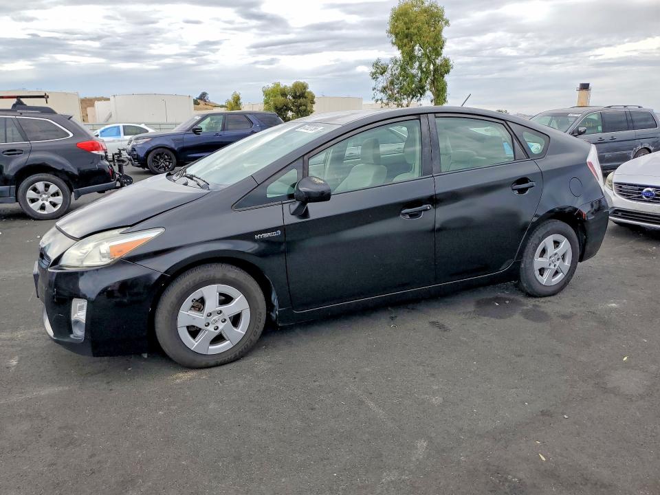 TOYOTA PRIUS 2011 with VIN JTDKN3DUXB0257694 - Photo from auction