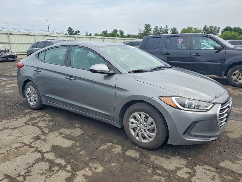 Photo 4 from auction – 2017 HYUNDAI ELANTRA with VIN KMHD74LF8HU394741
