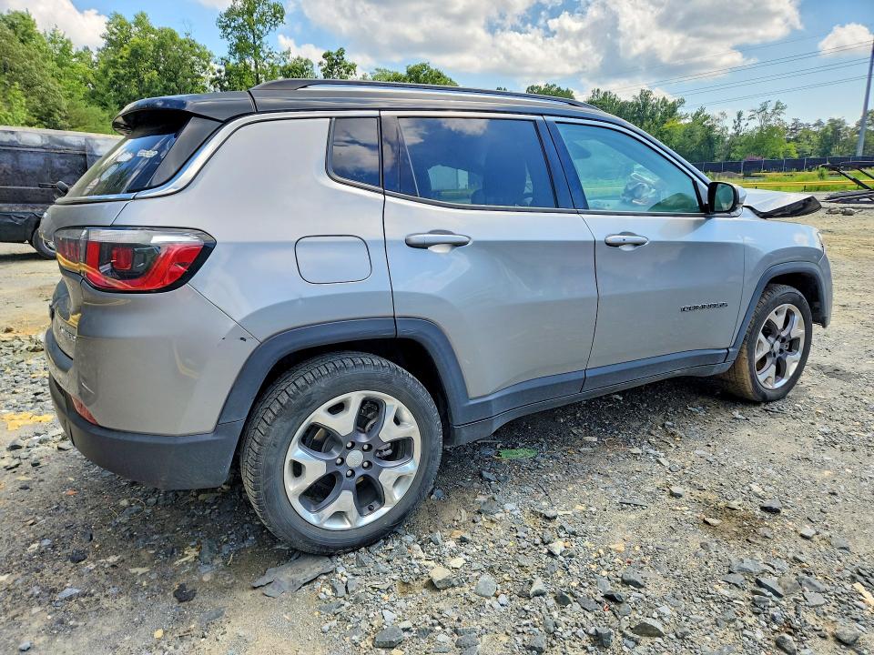 Photo 3 from auction – 2020 JEEP COMPASS with VIN 3C4NJCCB0LT198569