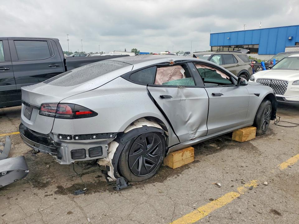 Foto 3 de la subasta – 2026 TESLA MODEL S con VIN 5YJSA1E55TF554088