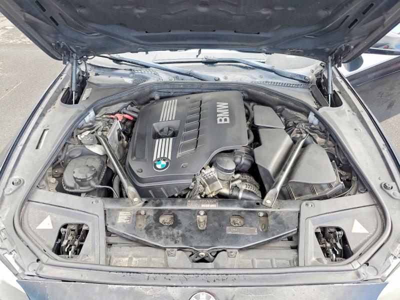 Photo 11 from auction – 2011 BMW 528 with VIN WBAFR1C55BDS36133