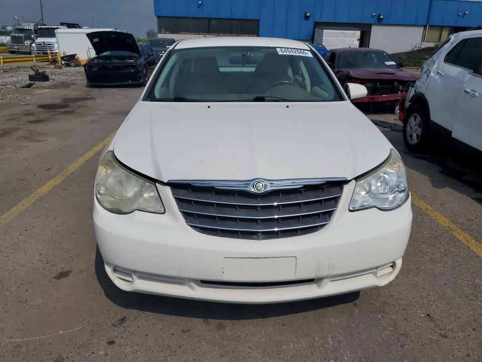 Photo 5 from auction – 2010 CHRYSLER SEBRING with VIN 1C3CC5FB0AN174024