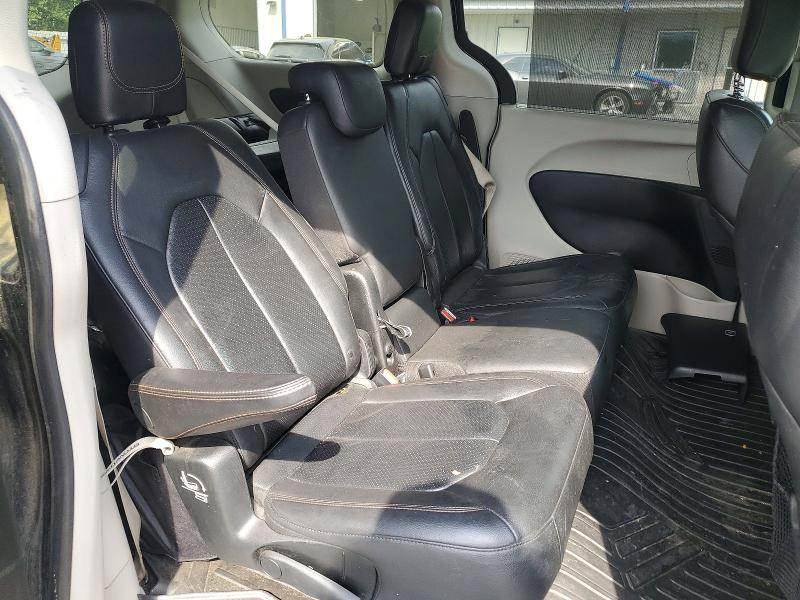 Photo 11 from auction – 2018 CHRYSLER PACIFICA with VIN 2C4RC1BG9JR235017