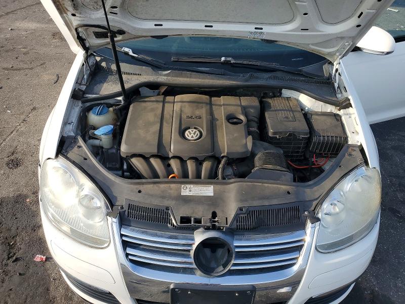 Photo 11 from auction – 2010 VOLKSWAGEN JETTA with VIN 3VWAZ7AJ7AM105799