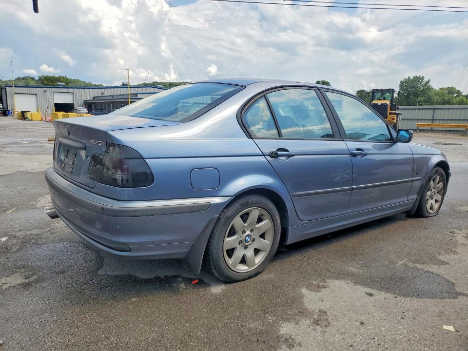 Zdjęcie 3 z aukcji – 2001 BMW 325 z VIN WBAAV33481FU90446