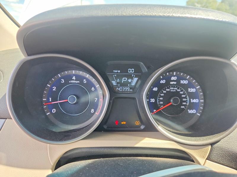 Photo 9 from auction – 2016 HYUNDAI ELANTRA with VIN 5NPDH4AE8GH693344
