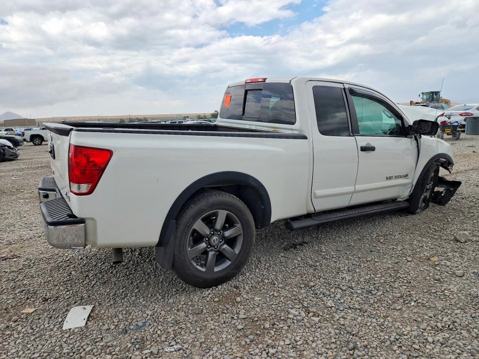 Photo 3 from auction – 2015 NISSAN TITAN with VIN 1N6AA0CC0FN503947
