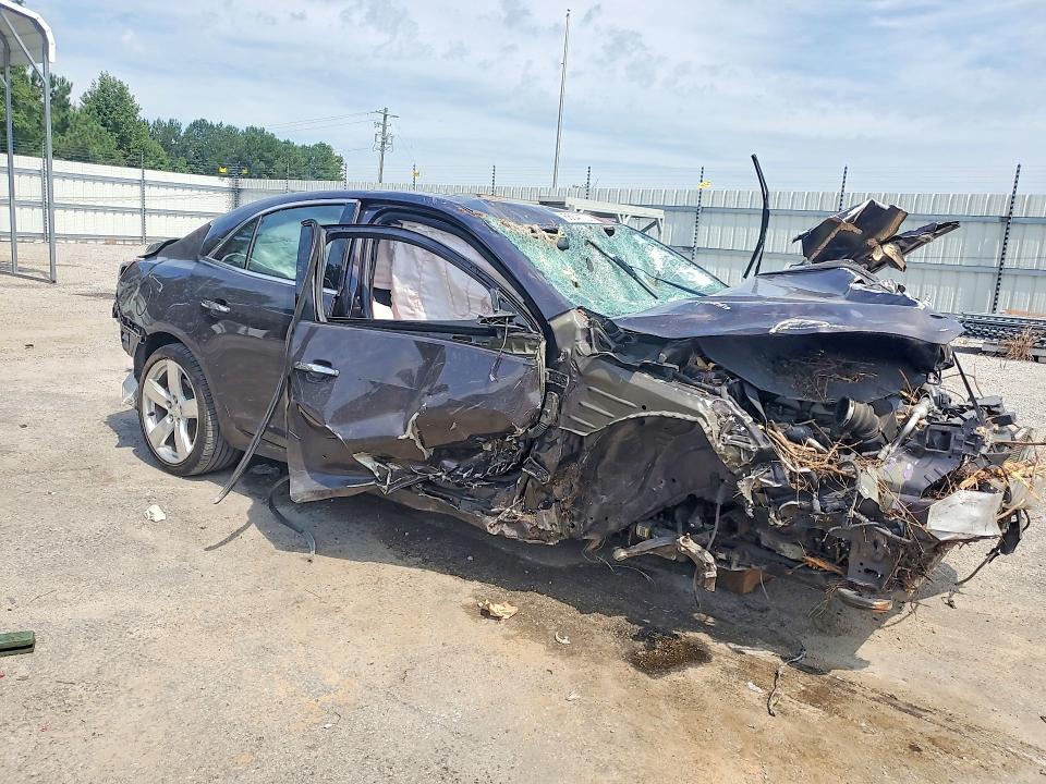 Photo 4 from auction – 2015 CHEVROLET MALIBU with VIN 1G11G5SX6FF137904