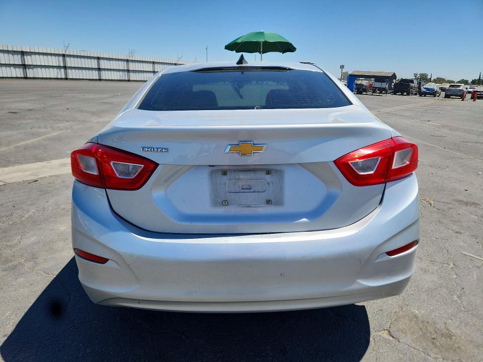 Photo 6 from auction – 2017 CHEVROLET CRUZE with VIN 3G1BC5SM9HS520224