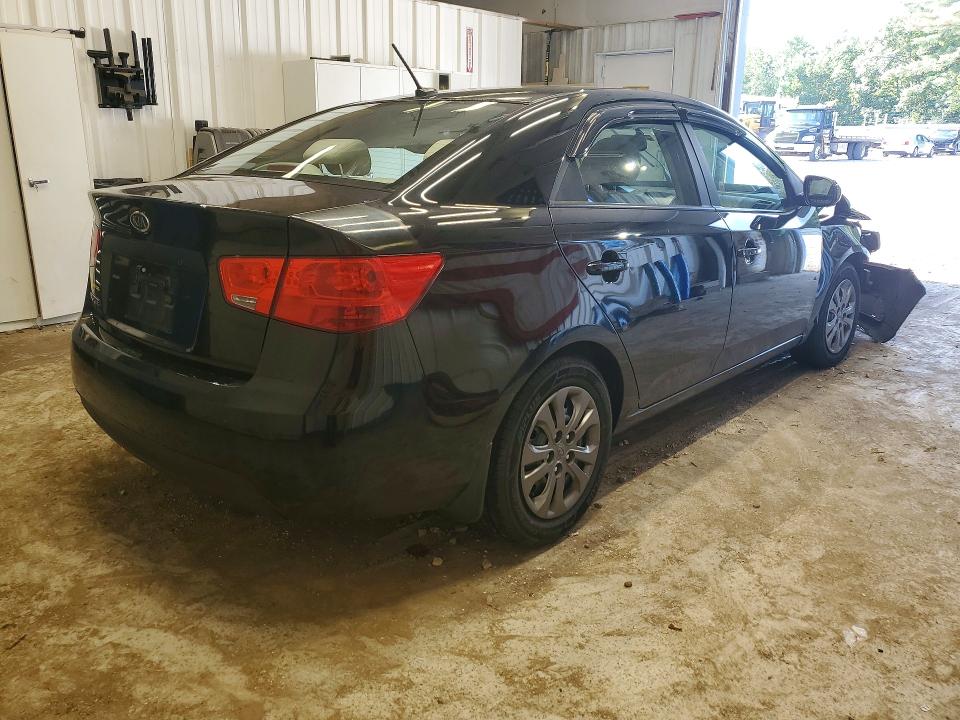 Photo 3 from auction – 2013 KIA FORTE with VIN KNAFT4A27D5718868