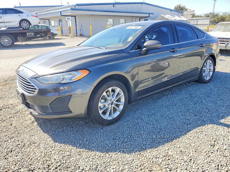 FORD FUSION 2019 with VIN 3FA6P0LU2KR114787 - Photo from auction