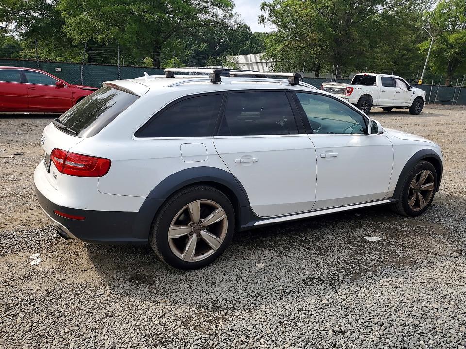 Zdjęcie 3 z aukcji – 2015 AUDI A4 ALLROAD z VIN WA1UFAFL9FA083741
