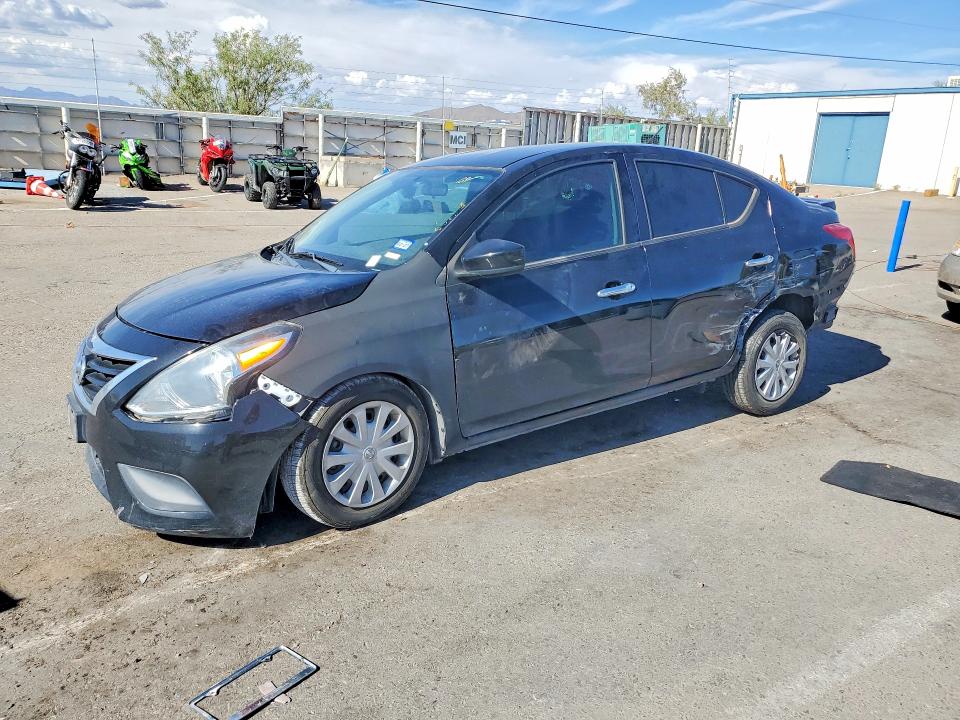 NISSAN VERSA 2019 z numerem VIN 3N1CN7AP3KL802165 - Zdjęcie z aukcji
