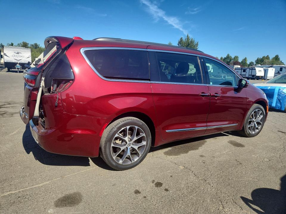 Photo 3 from auction – 2022 CHRYSLER PACIFICA with VIN 2C4RC3GGXNR174514
