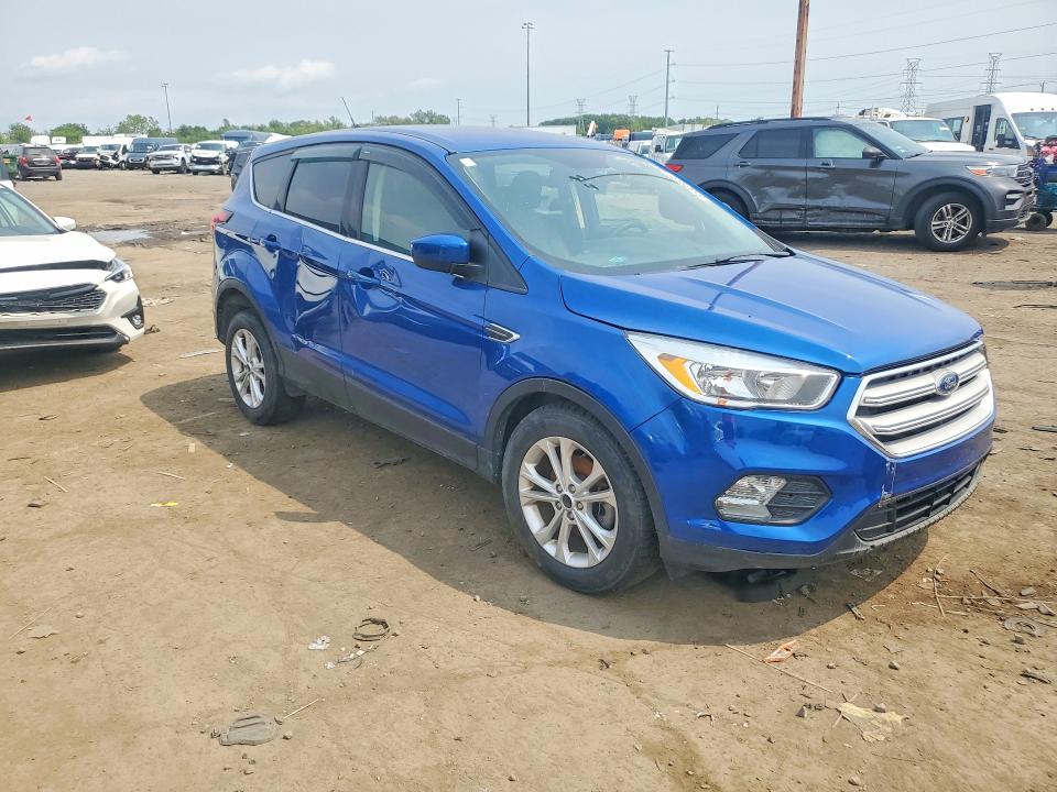 Photo 4 from auction – 2019 FORD ESCAPE with VIN 1FMCU0GD1KUA16970