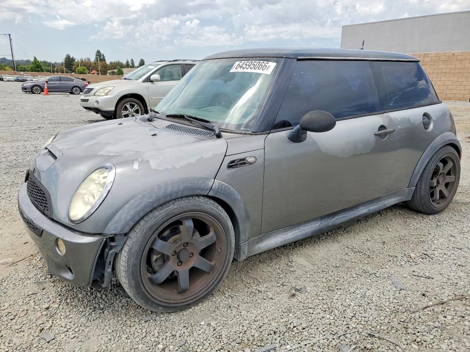 MINI COOPER 2005 with VIN WMWRE335X5TL12461 - Photo from auction