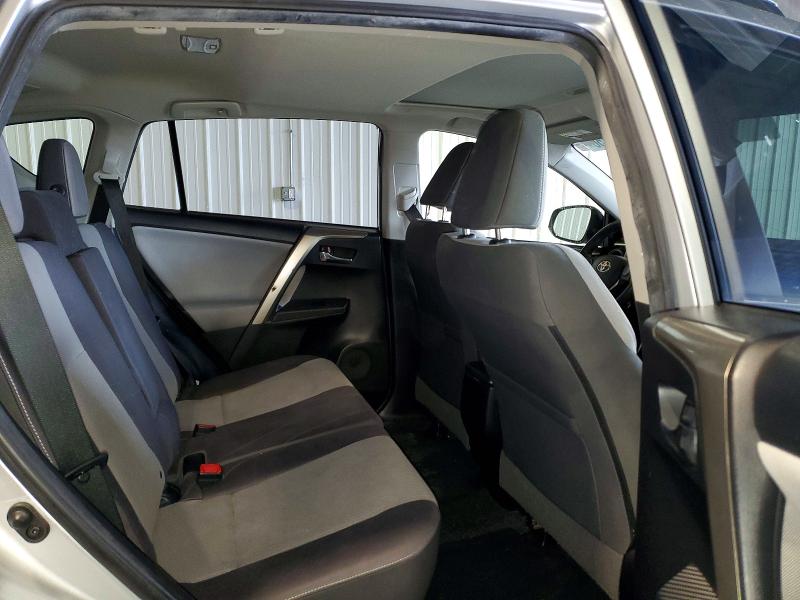 Photo 11 from auction – 2015 TOYOTA RAV4 with VIN JTMRFREV7FD117784