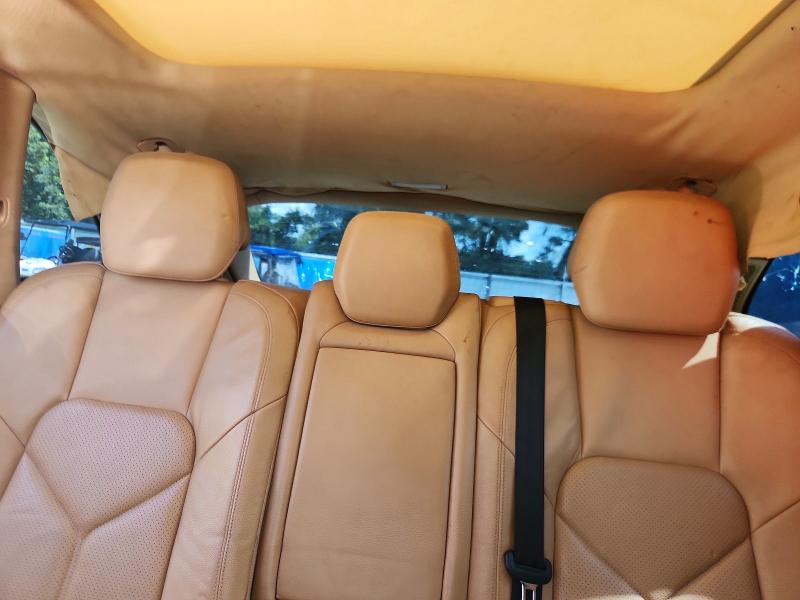 Photo 10 from auction – 2013 PORSCHE CAYENNE with VIN WP1AA2A22DLA02932
