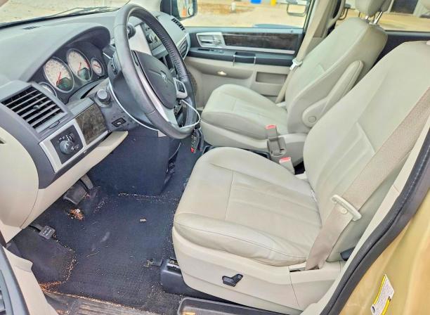 Photo 7 from auction – 2010 DODGE GRAND CARAVAN with VIN 2D4RN5DX2AR446612