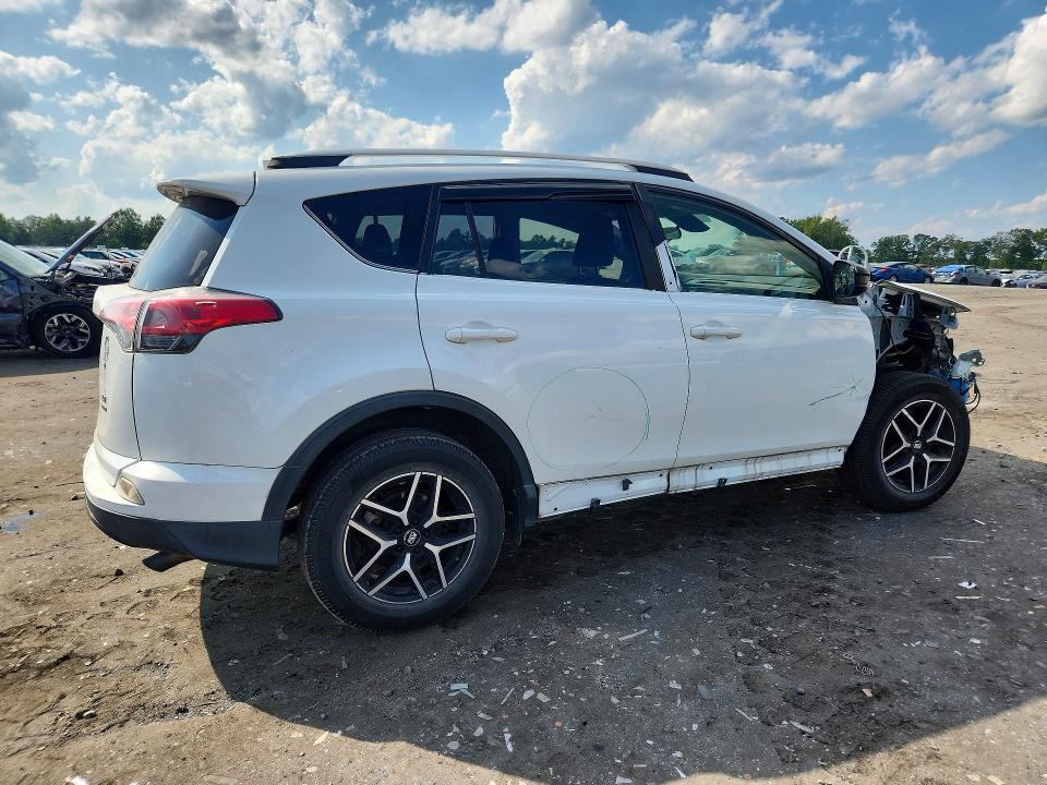 Photo 3 from auction – 2018 TOYOTA RAV4 with VIN JTMBFREV6JJ725257