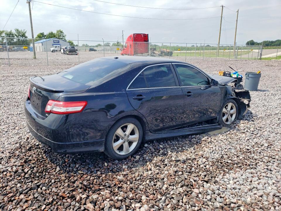 Photo 3 from auction – 2011 TOYOTA CAMRY with VIN 4T1BF3EK7BU675838