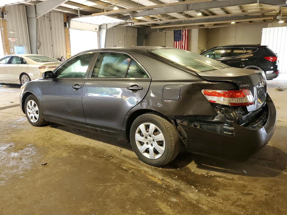 Photo 2 from auction – 2010 TOYOTA CAMRY with VIN 4T1BF3EK2AU046437