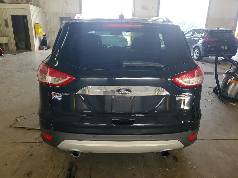 Photo 6 from auction – 2016 FORD ESCAPE with VIN 1FMCU0JX5GUB20436