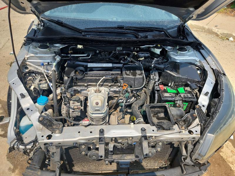 Photo 11 from auction – 2015 HONDA ACCORD with VIN 1HGCR2F39FA187176