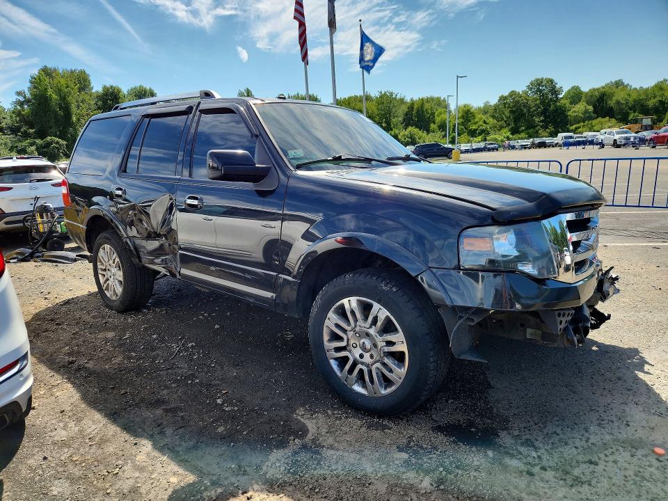 Photo 4 from auction – 2011 FORD EXPEDITION with VIN 1FMJU2A53BEF32018