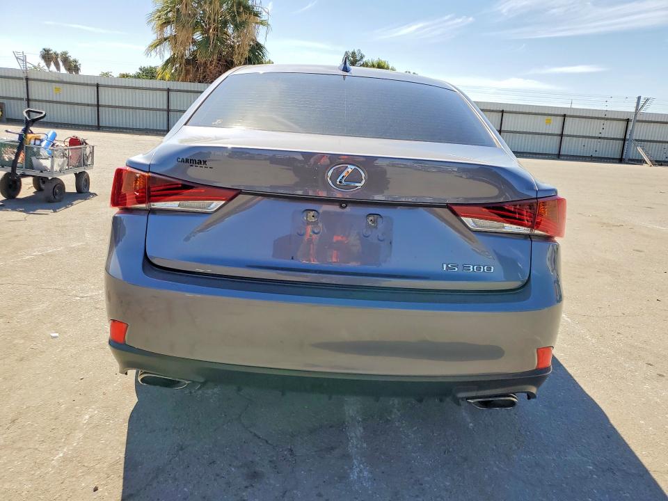 Foto 6 de la subasta – 2018 LEXUS IS con VIN JTHBA1D25J5066442