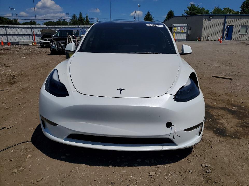 Снимка 5 от търг – 2023 TESLA MODEL Y с VIN 7SAYGDEF3PF754883