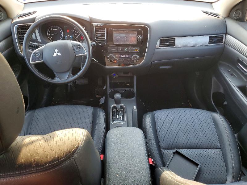 Foto 8 de la subasta – 2015 MITSUBISHI OUTLANDER con VIN JA4AD3A33FZ003282