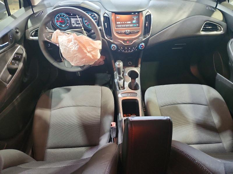 Photo 8 from auction – 2017 CHEVROLET CRUZE with VIN 3G1BE6SM2HS569653