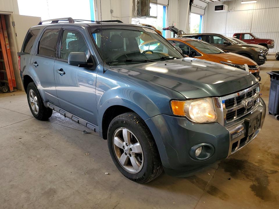 Photo 4 from auction – 2010 FORD ESCAPE with VIN 1FMCU9EG1AKC76961