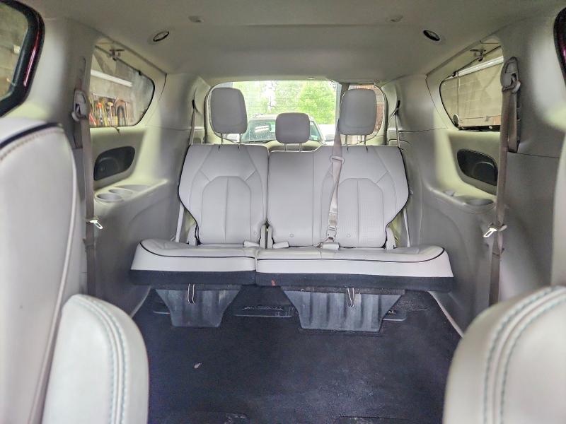 Photo 10 from auction – 2018 CHRYSLER PACIFICA with VIN 2C4RC1N7XJR105517