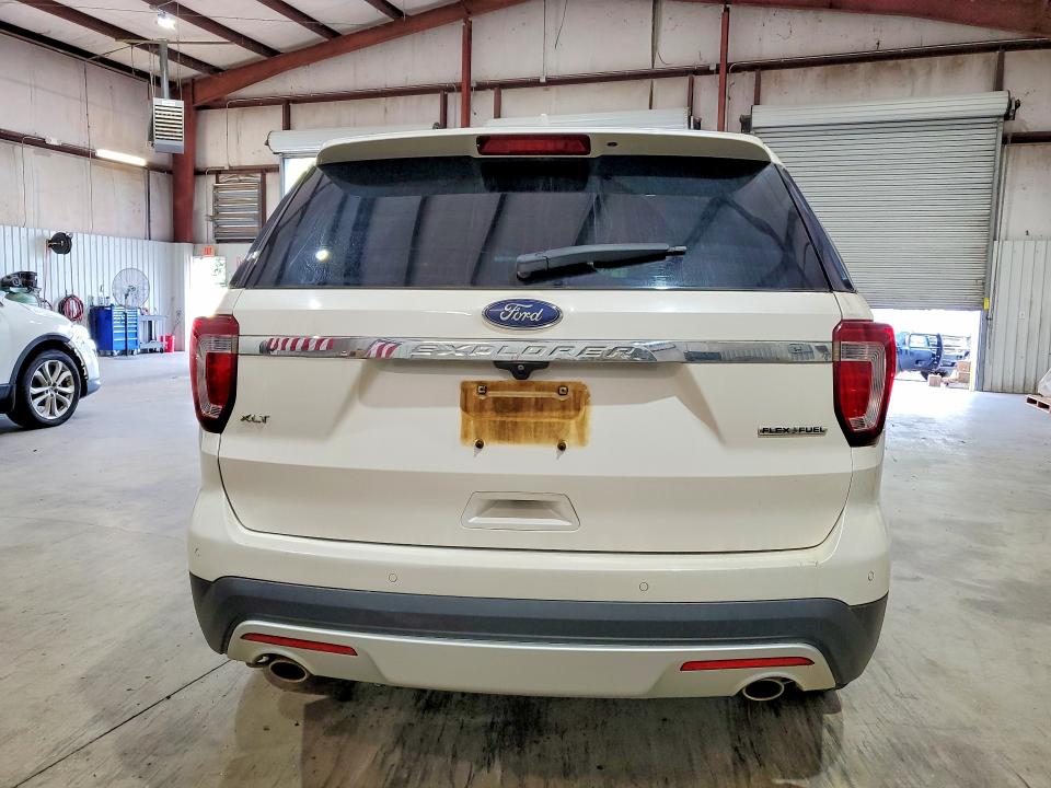 Photo 6 from auction – 2016 FORD EXPLORER with VIN 1FM5K7D89GGC12384