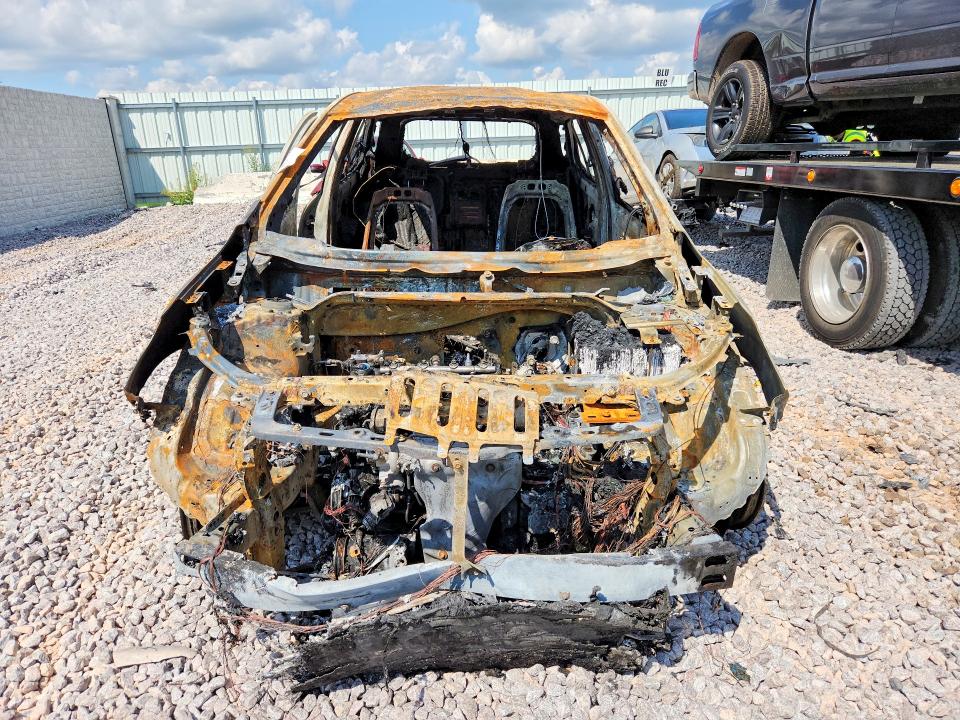 Photo 5 from auction – 2019 CHEVROLET EQUINOX with VIN 3GNAXUEV4KL163856