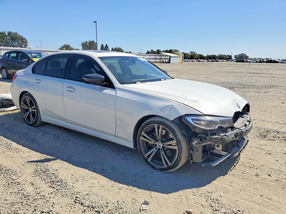 Photo 4 from auction – 2021 BMW 330XI with VIN 3MW5R7J09M8B97942