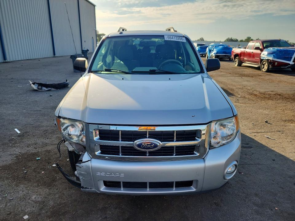 Photo 5 from auction – 2009 FORD ESCAPE with VIN 1FMCU93709KD11889