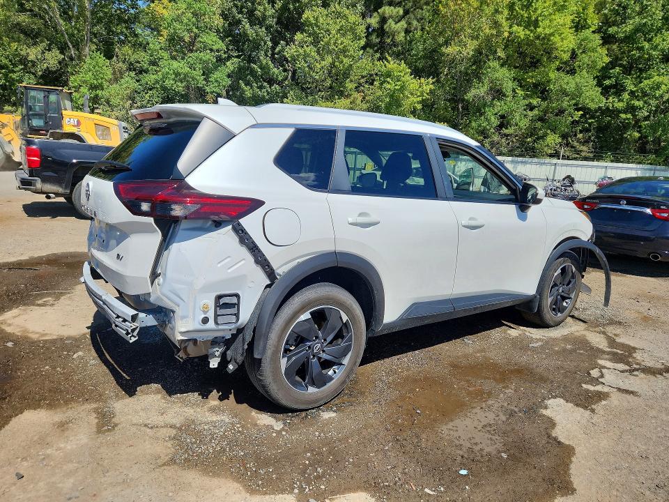 Photo 3 from auction – 2024 NISSAN ROGUE with VIN JN8BT3BA2RW361199