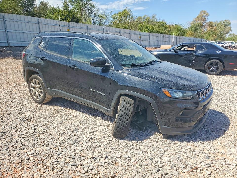 Foto 4 de la subasta – 2024 JEEP COMPASS con VIN 3C4NJDFN2RT169109