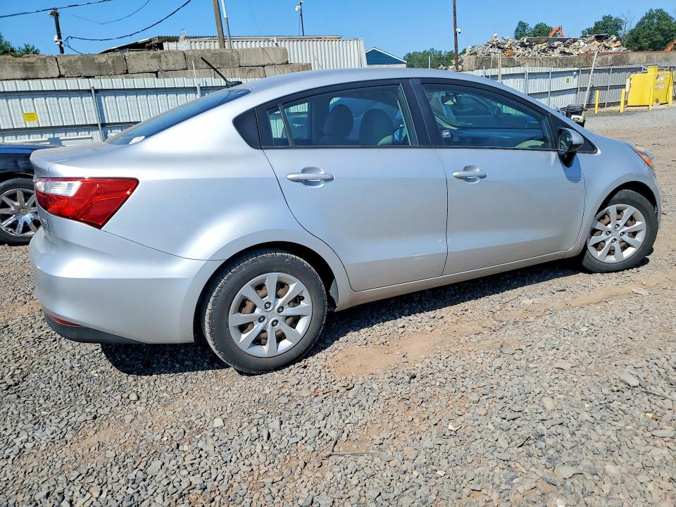 Photo 3 from auction – 2016 KIA RIO with VIN KNADM4A31G6577923