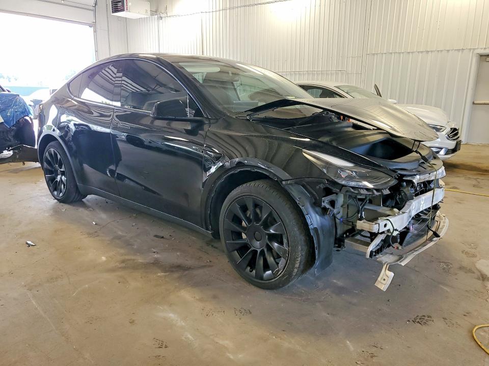 Photo 4 from auction – 2023 TESLA MODEL Y with VIN 7SAYGDEE6PF765996