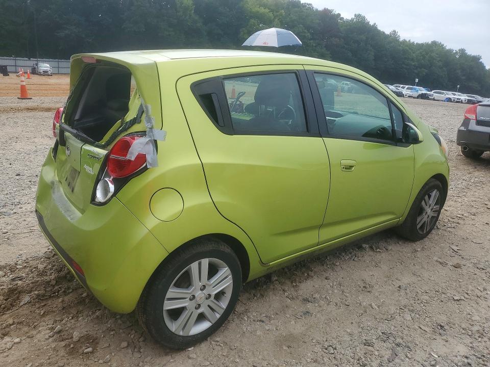 Photo 3 from auction – 2013 CHEVROLET SPARK with VIN KL8CD6S95DC503925