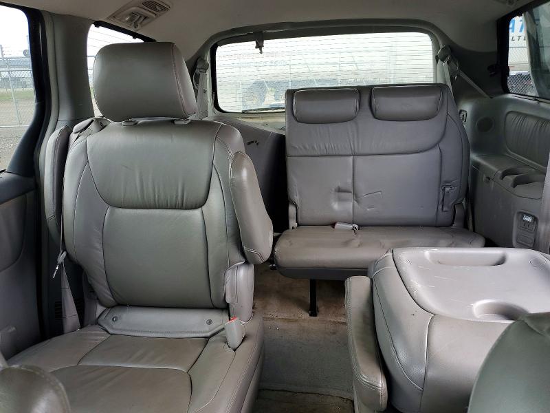Photo 10 from auction – 2005 TOYOTA SIENNA with VIN 5TDBA22C45S042152