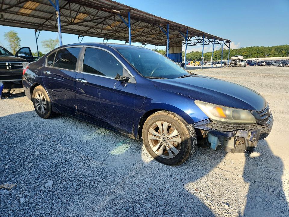 Photo 4 from auction – 2014 HONDA ACCORD with VIN 1HGCR2F32EA083045