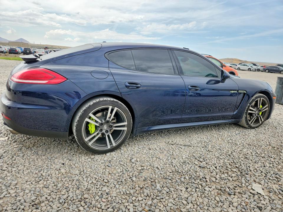 Photo 3 from auction – 2016 PORSCHE PANAMERA with VIN WP0AD2A72GL040623