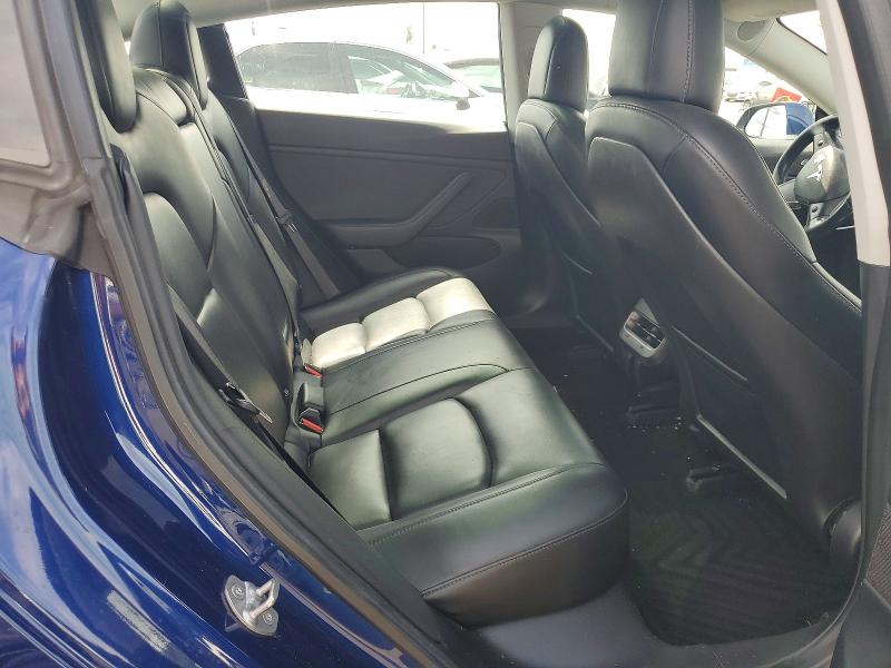 Photo 10 from auction – 2018 TESLA MODEL 3 with VIN 5YJ3E1EA4JF040896