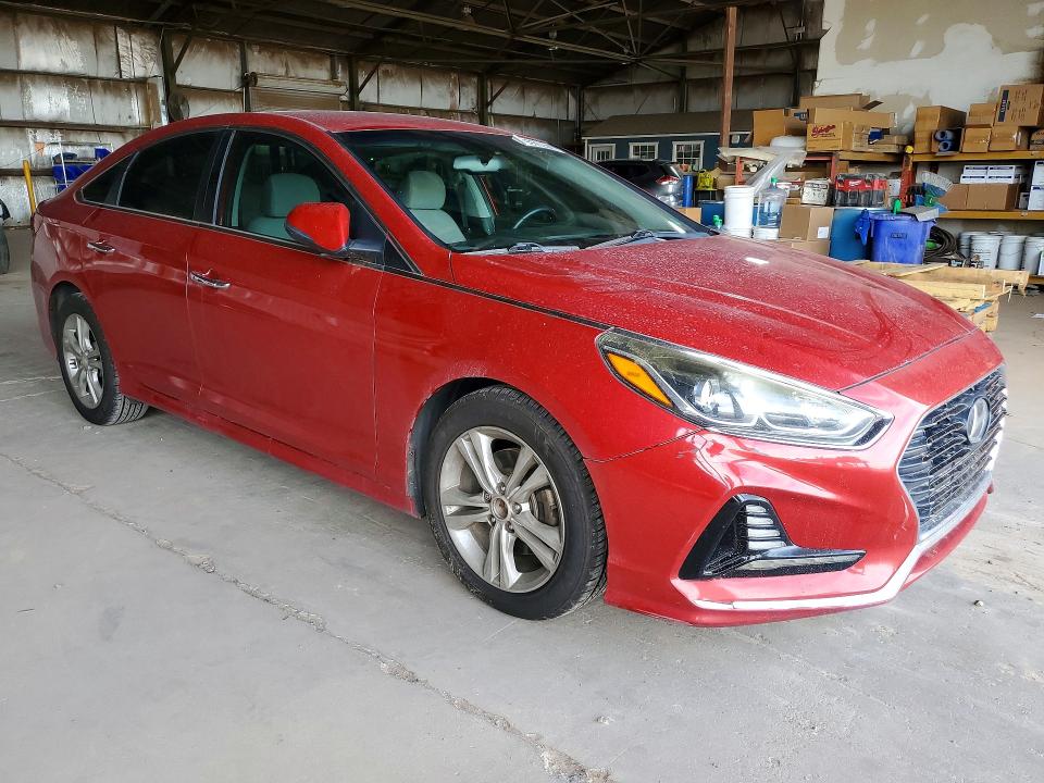 Photo 4 from auction – 2018 HYUNDAI SONATA with VIN 5NPE34AF2JH657118