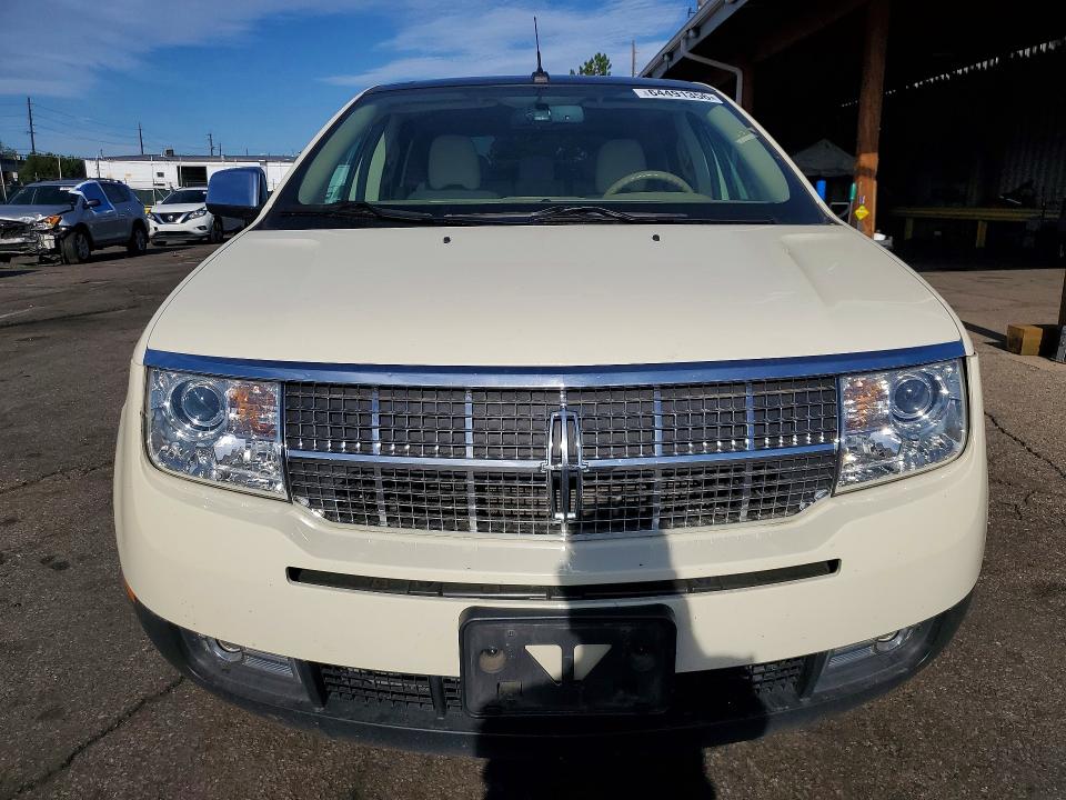 Photo 5 from auction – 2007 LINCOLN MKX with VIN 2LMDU88C37BJ14974